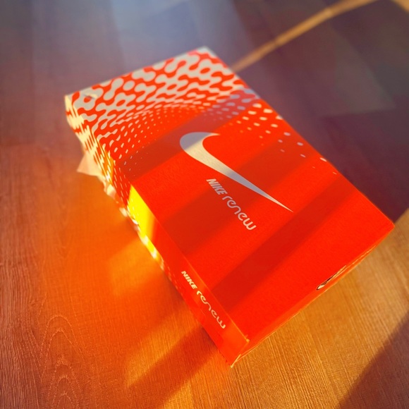 SOLD WMNS NIKE RENEW RIDE 2 - Picture 7 of 7